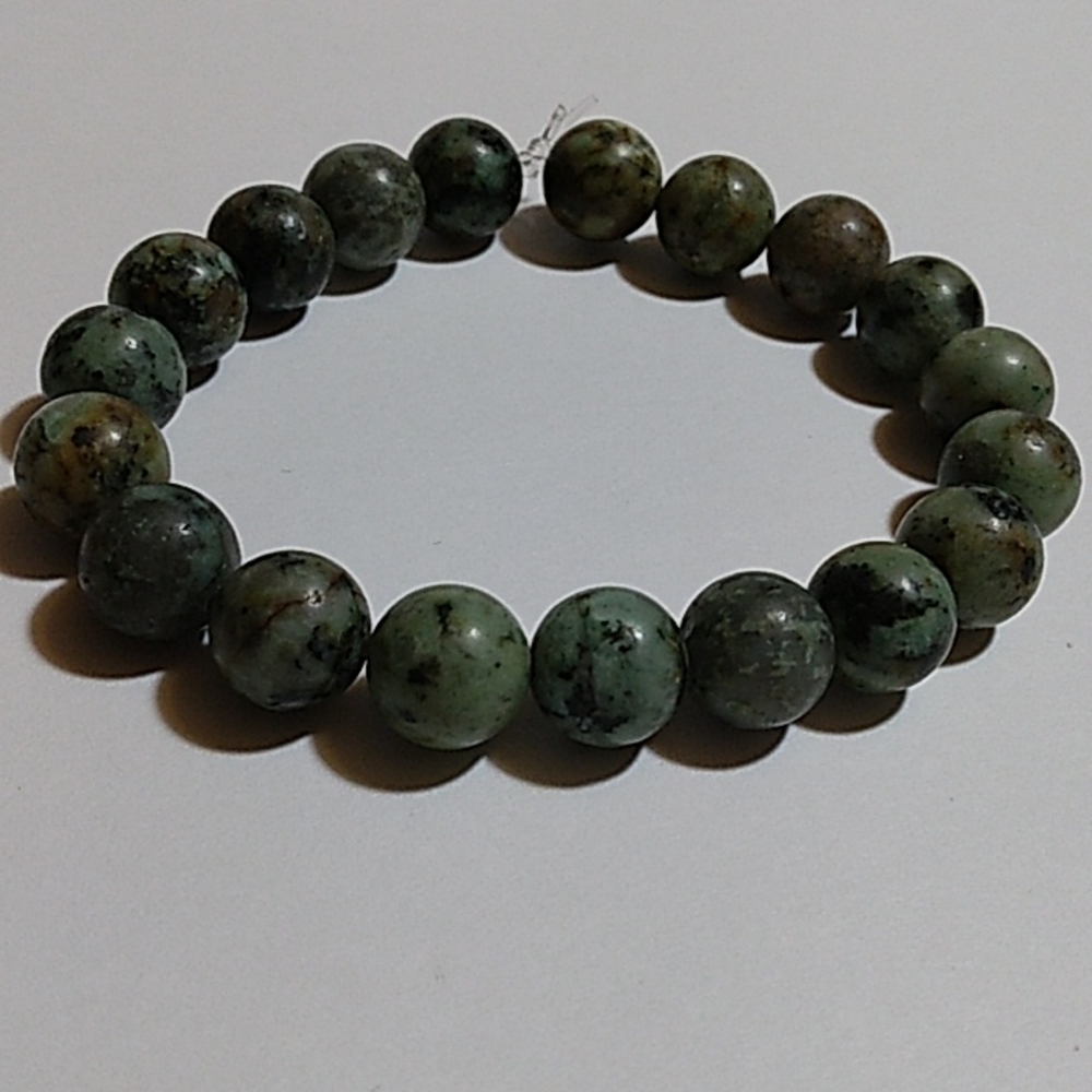 NWT Uni Sex Semi Precious Stone Stretch Bracelet.